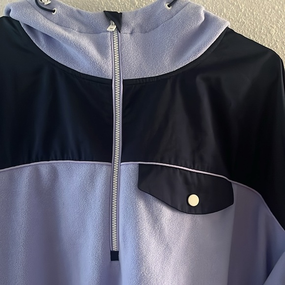Athleta Blue Two Tone  Zion Micro Fleece 1/2 zip Size Medium - Picture 3 of 7